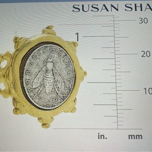 - - - - - Susan shaw bee ring